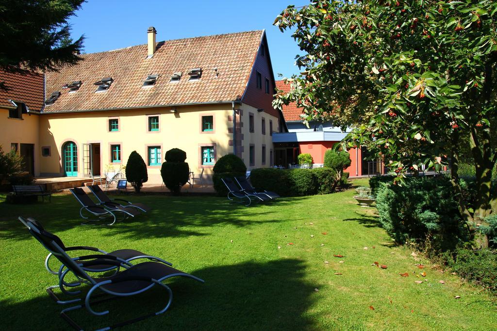 Hôtel Restaurant Les Alisiers Lapoutroie Exterior foto